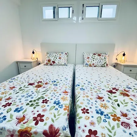 Nyaraló South Corner