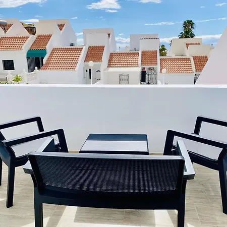 Nyaraló South Corner