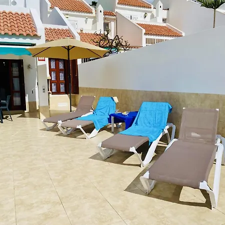 South Corner * 아데제