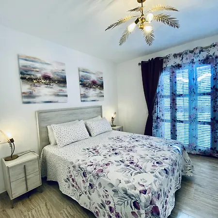 South Corner 아데제